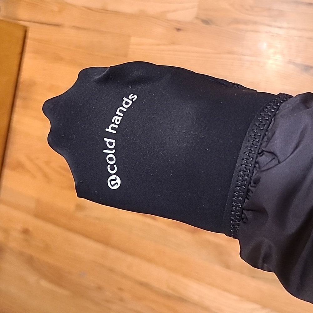 Lululemon - Picture 6 of 9